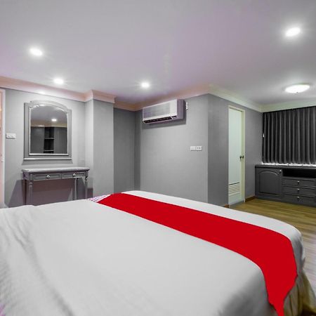 Oyo 1042 Boon'S Residence Bangkok Exteriér fotografie