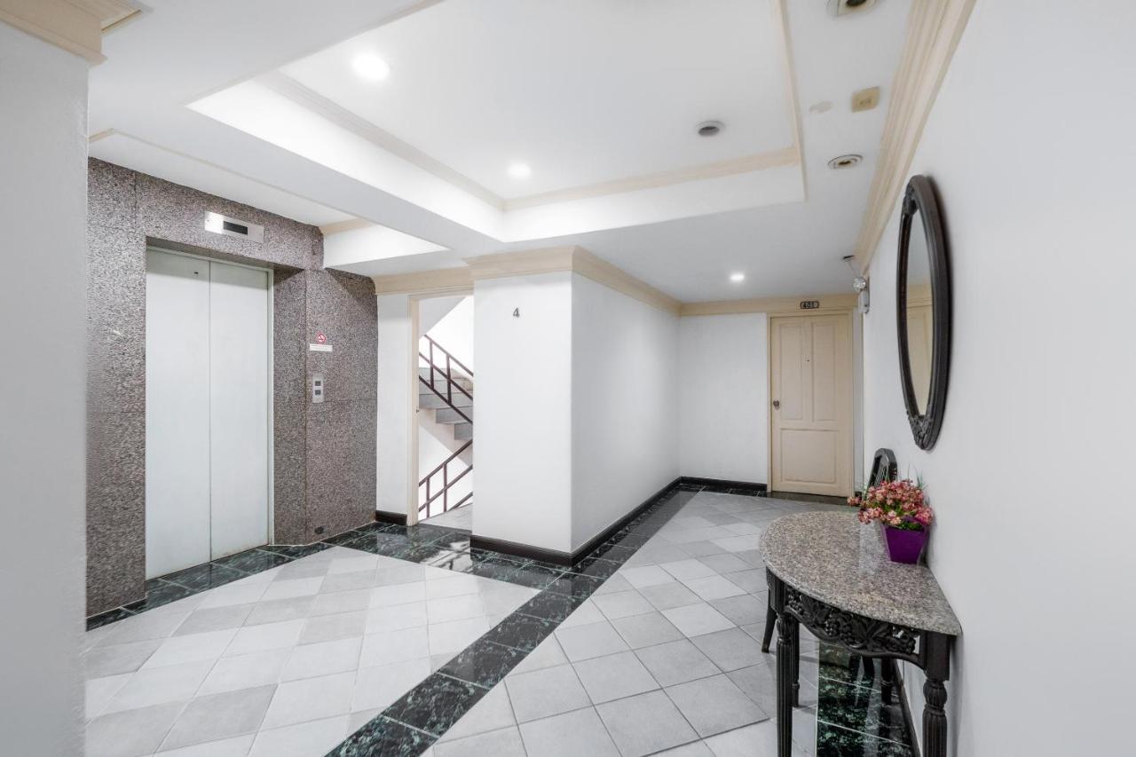 Oyo 1042 Boon'S Residence Bangkok Exteriér fotografie